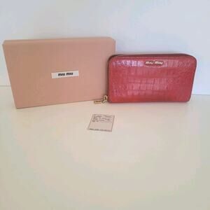 MIU MIU St.Cocco Lux Azalea Red Croc Leather Zip Around Wallet Clutch Large Box